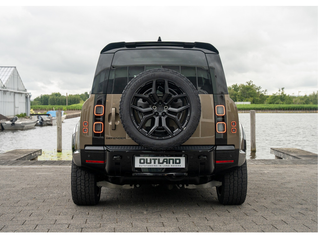 Land Rover Defender 110 P300e 110 X-Dynamic HSE - 48