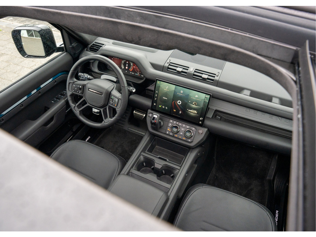 Land Rover Defender 110 P635 Octa - 15