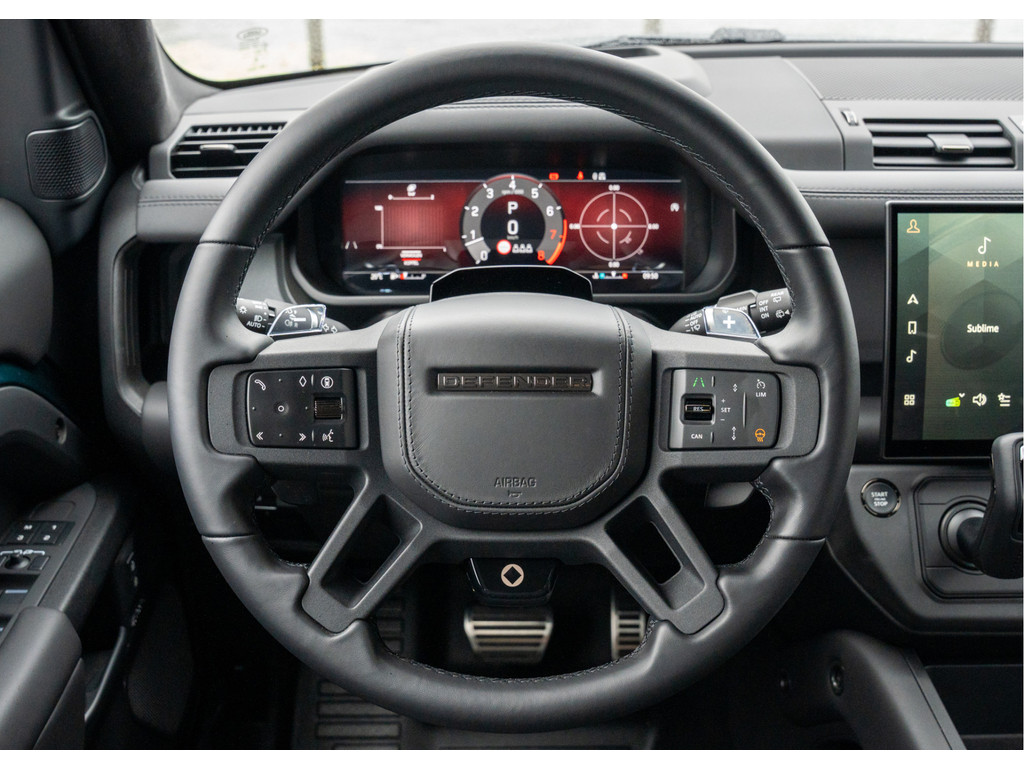 Land Rover Defender 110 P635 Octa - 22