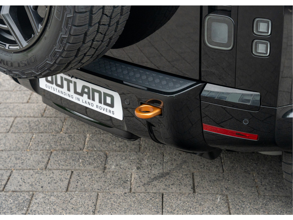 Land Rover Defender 110 P300e 110 HSE - 9