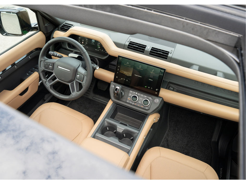 Land Rover Defender 110 P300e 110 X-Dynamic HSE - 11