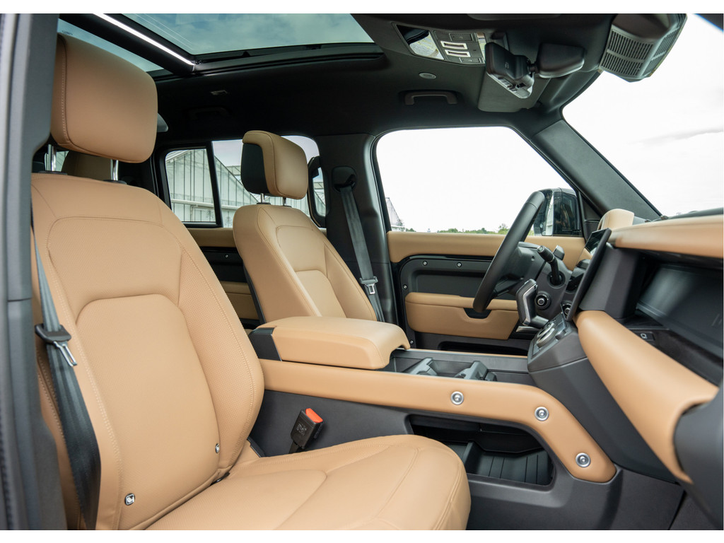 Land Rover Defender 110 P300e 110 X-Dynamic HSE - 13