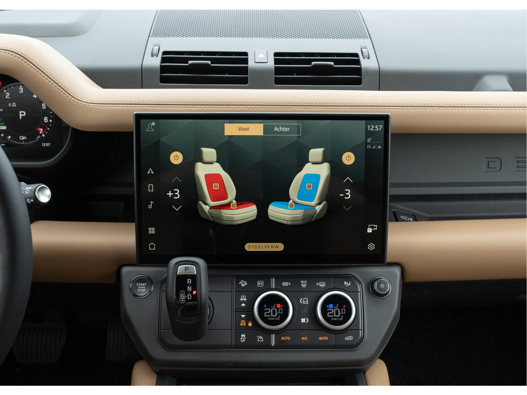 Land Rover Defender 110 P300e 110 X-Dynamic HSE - 32