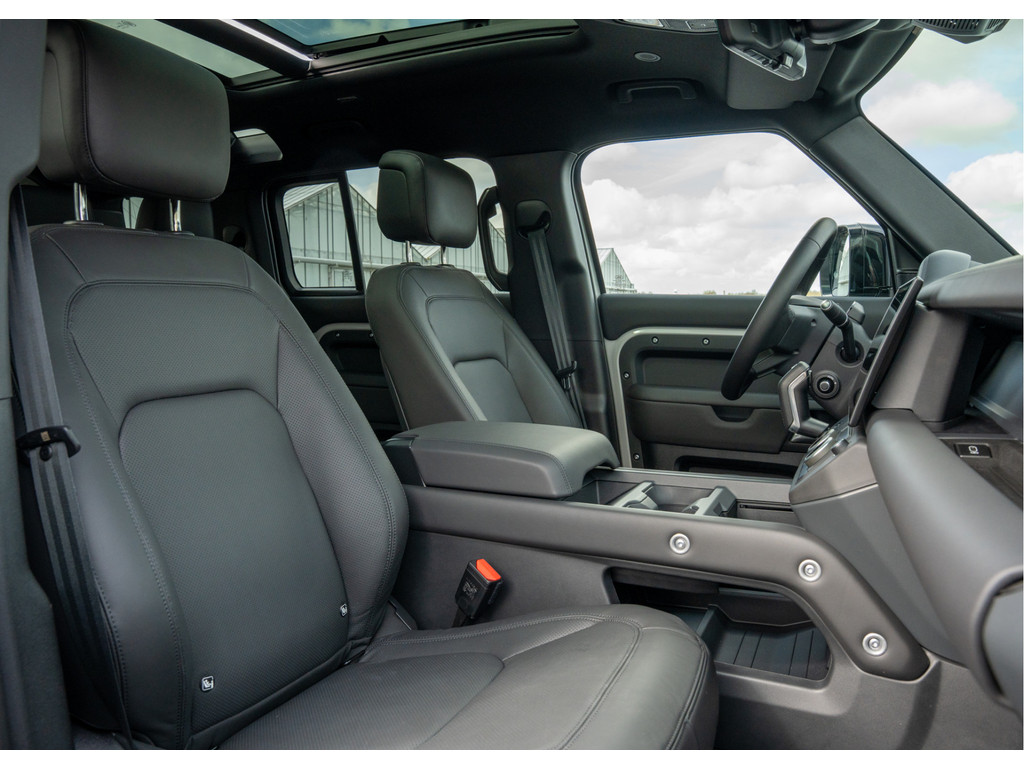 Land Rover Defender 110 P300e 110 X-Dynamic HSE - 16