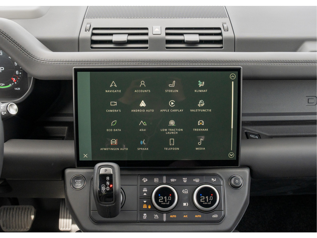 Land Rover Defender 110 P300e 110 X-Dynamic HSE - 32