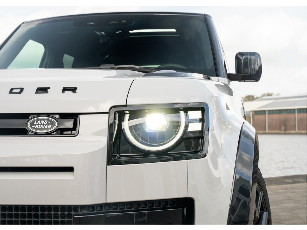 Land Rover Defender 110 P300e 110 X-Dynamic HSE - 48