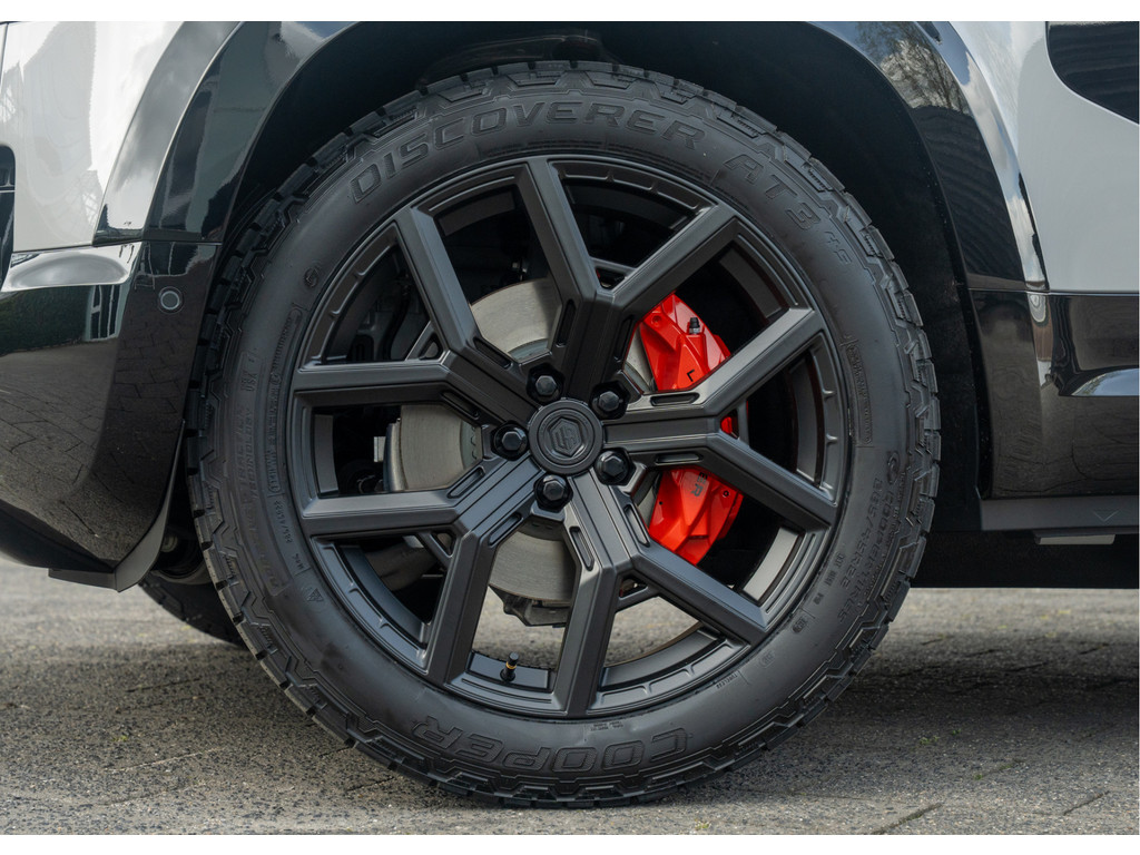 Land Rover Defender 110 P300e 110 X-Dynamic HSE - 6