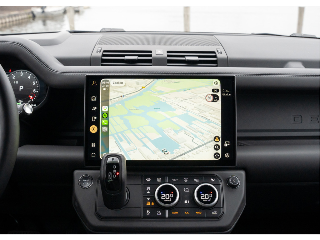 Land Rover Defender 110 P300e 110 X-Dynamic HSE - 37