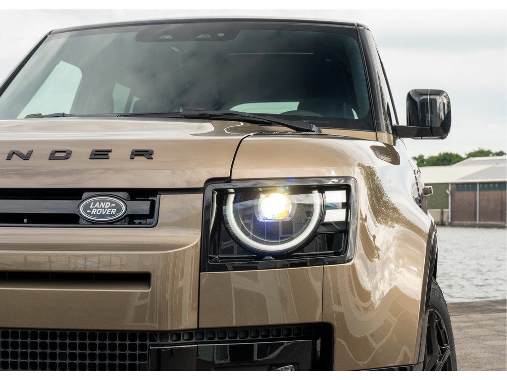 Land Rover Defender 110 P300e 110 X-Dynamic HSE - 41