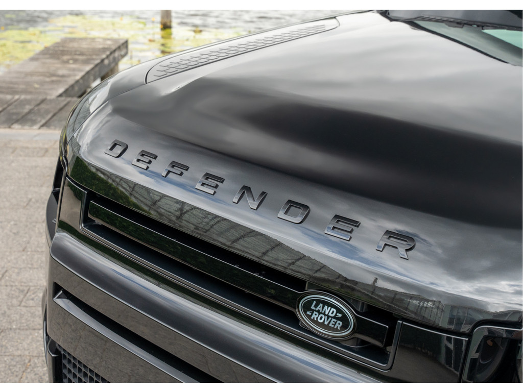Land Rover Defender 110 P300e 110 X-Dynamic HSE - 11