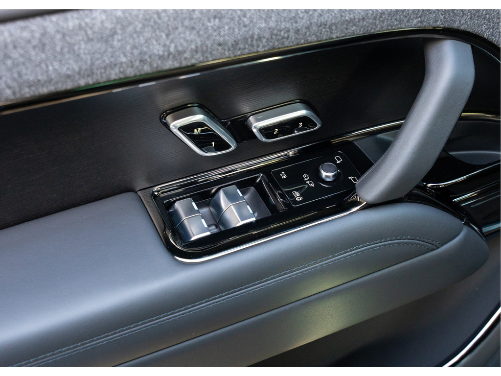 Land Rover Range Rover Sport P550e Autobiography - 26