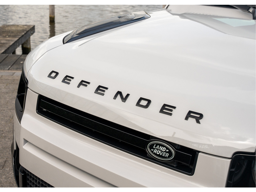 Land Rover Defender 110 P300e 110 X-Dynamic HSE - 45