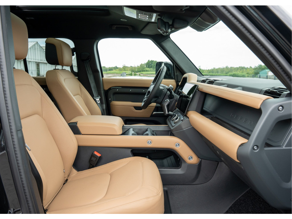 Land Rover Defender 110 P300e 110 X-Dynamic HSE - 19