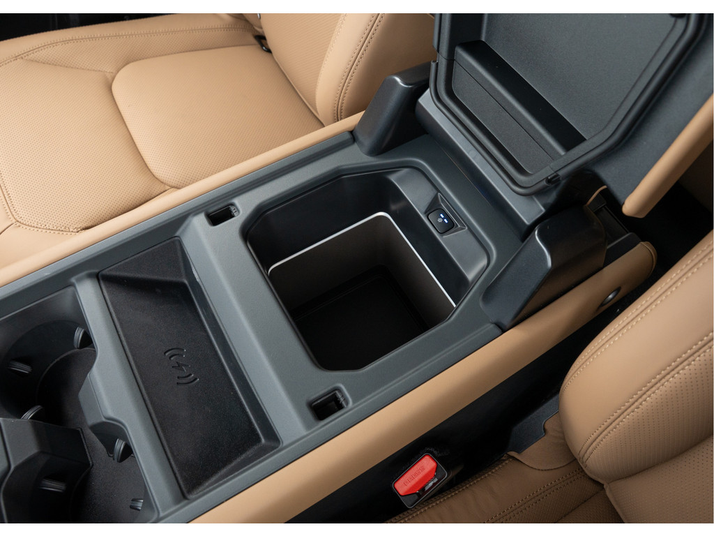 Land Rover Defender 110 P300e 110 X-Dynamic HSE - 27