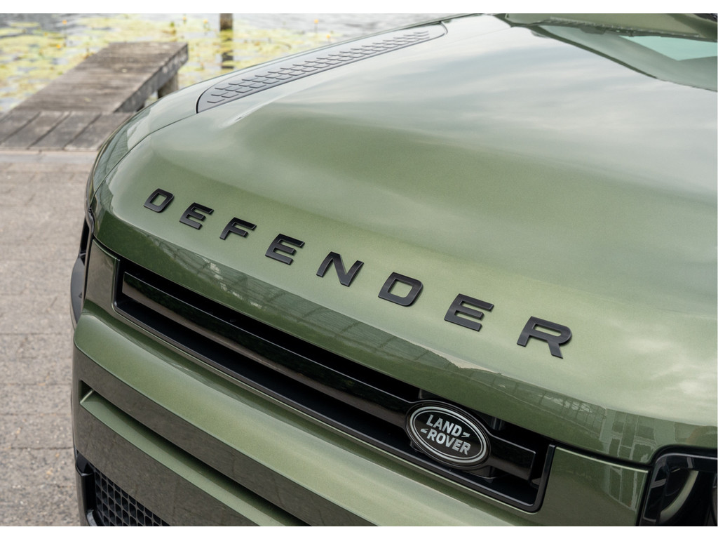 Land Rover Defender 110 P300e 110 X-Dynamic HSE - 42