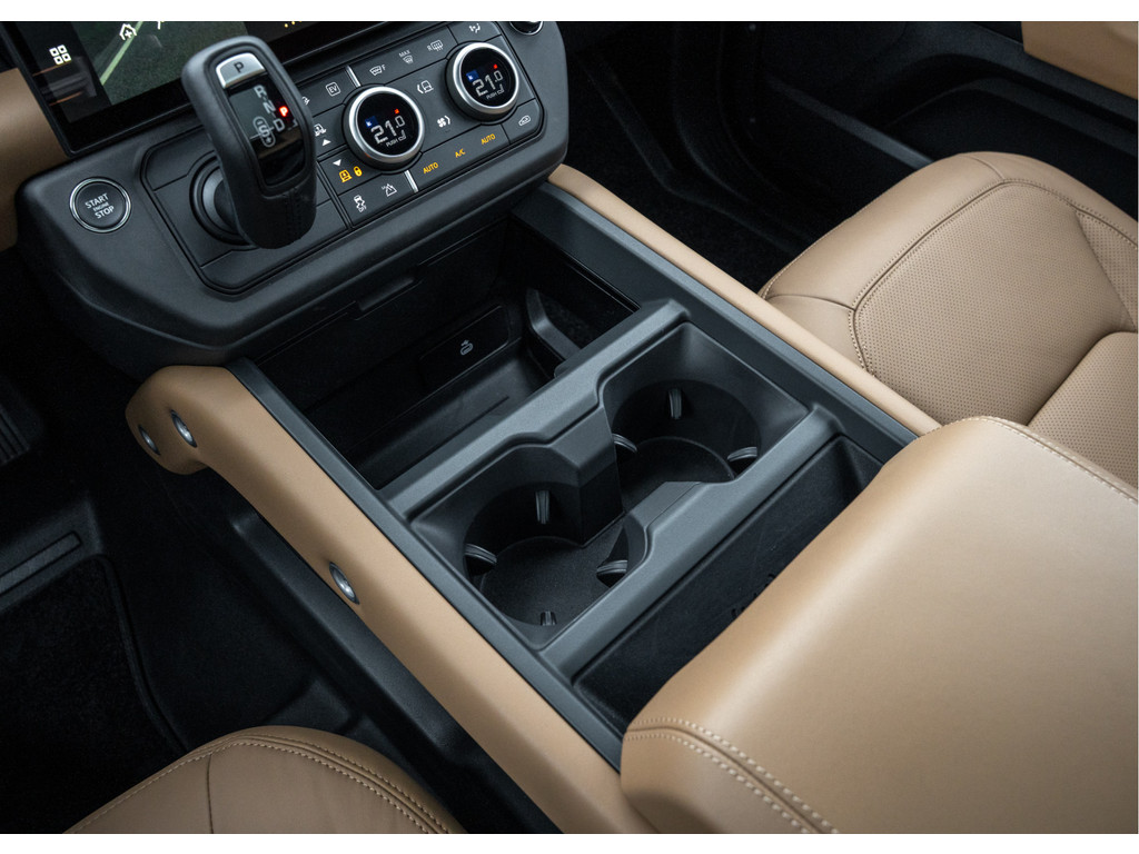 Land Rover Defender 110 P300e 110 X-Dynamic HSE - 21