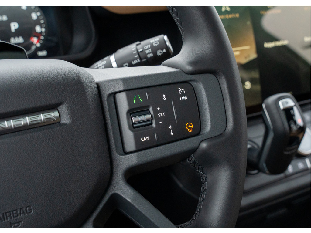Land Rover Defender 110 P300e 110 X-Dynamic HSE - 24