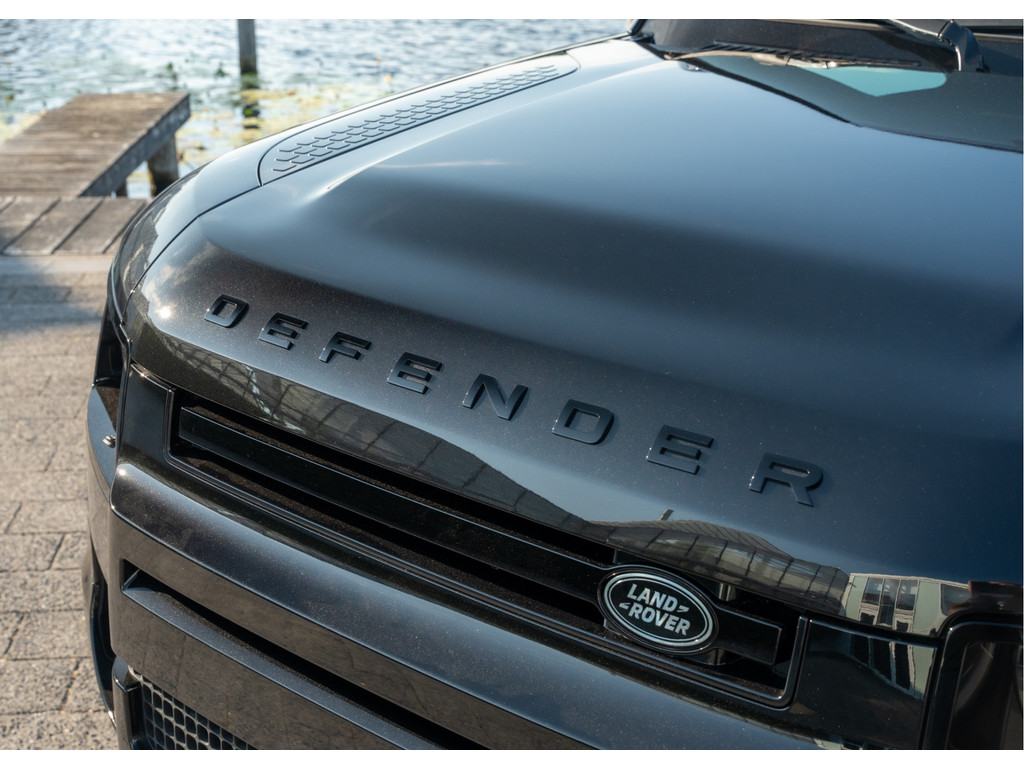 Land Rover Defender 110 P300e 110 X-Dynamic HSE - 39