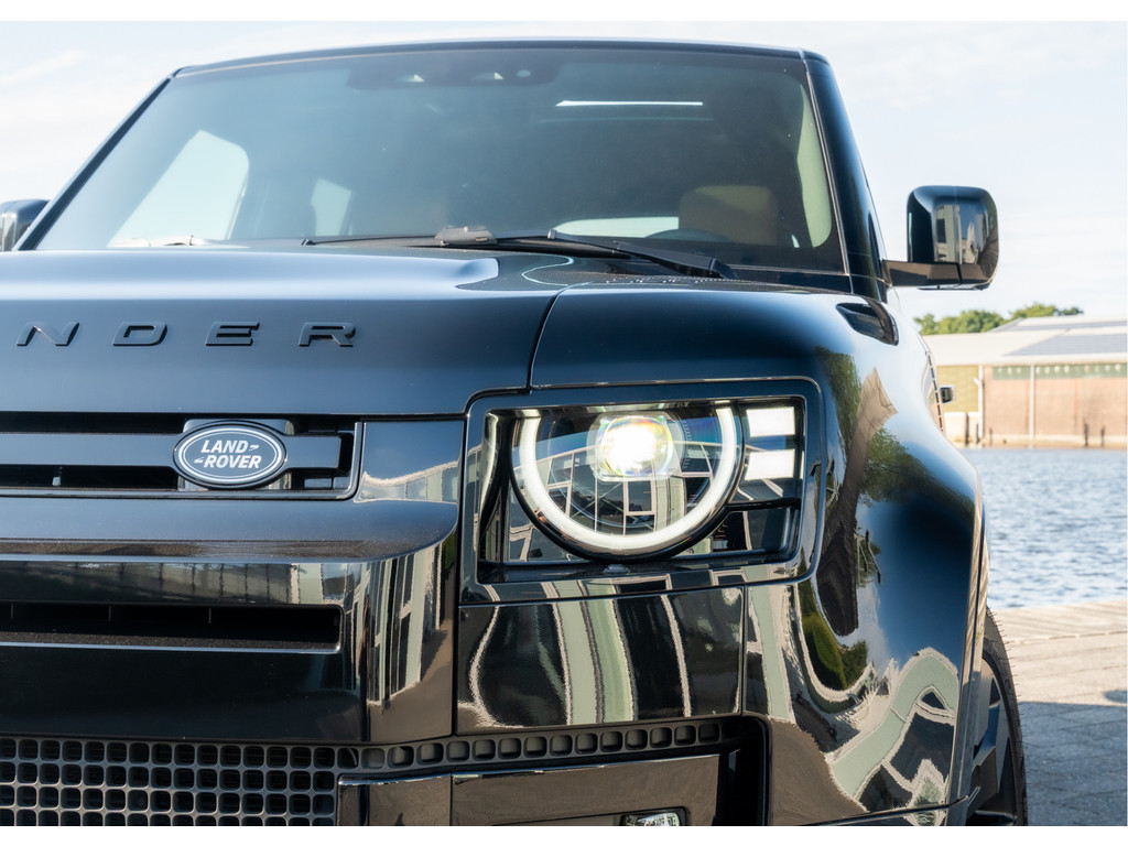 Land Rover Defender 110 P300e 110 X-Dynamic HSE - 40