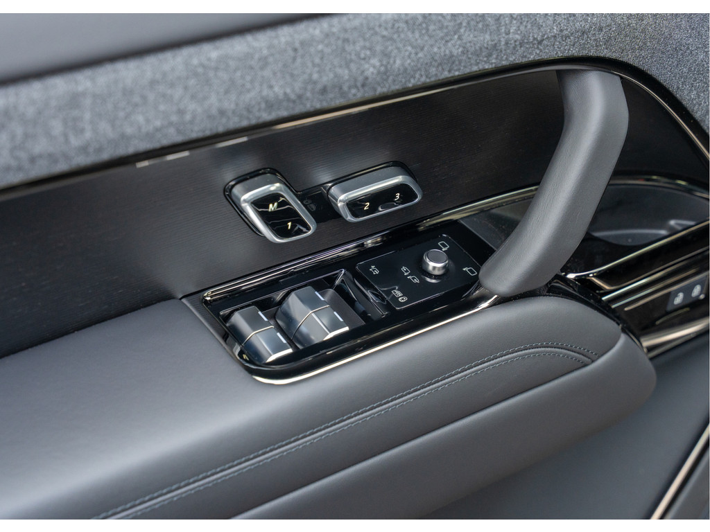 Land Rover Range Rover Sport P550e Autobiography - 16