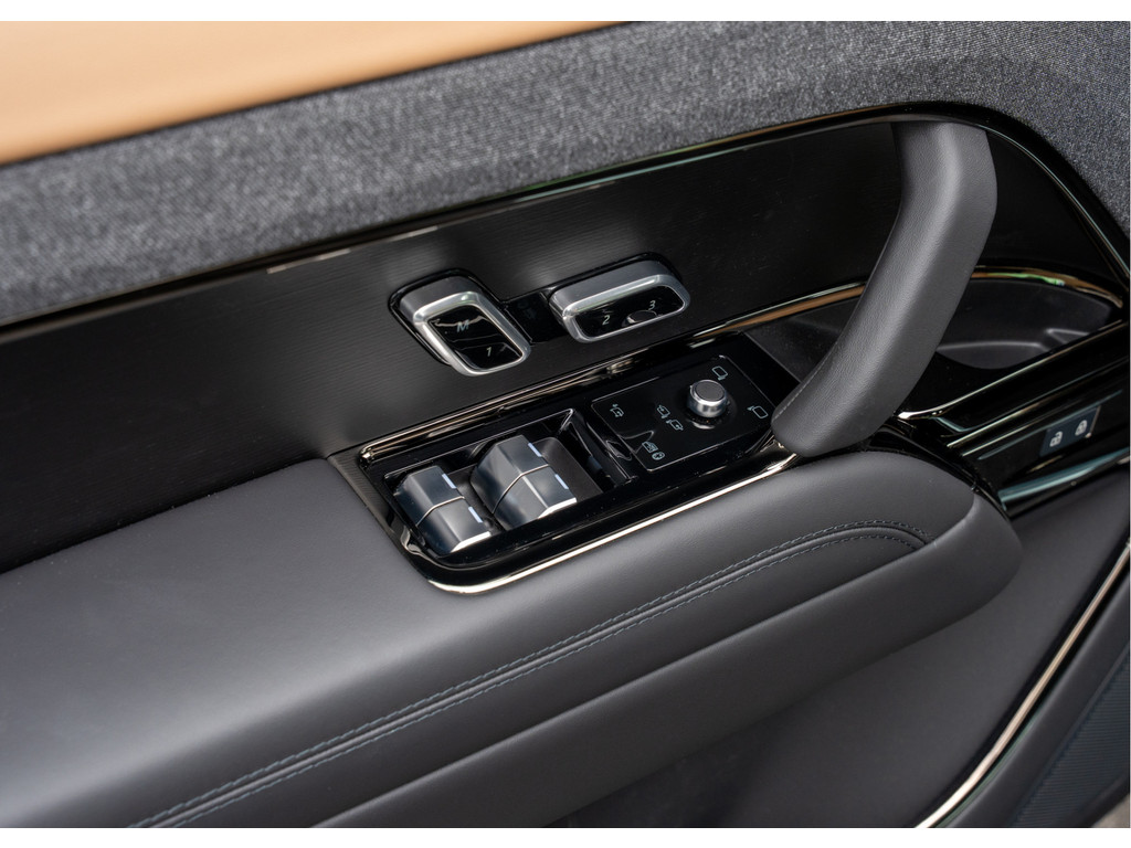 Land Rover Range Rover Sport P550e Autobiography - 16