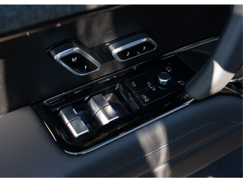 Land Rover Range Rover Sport P550e Autobiography - 16
