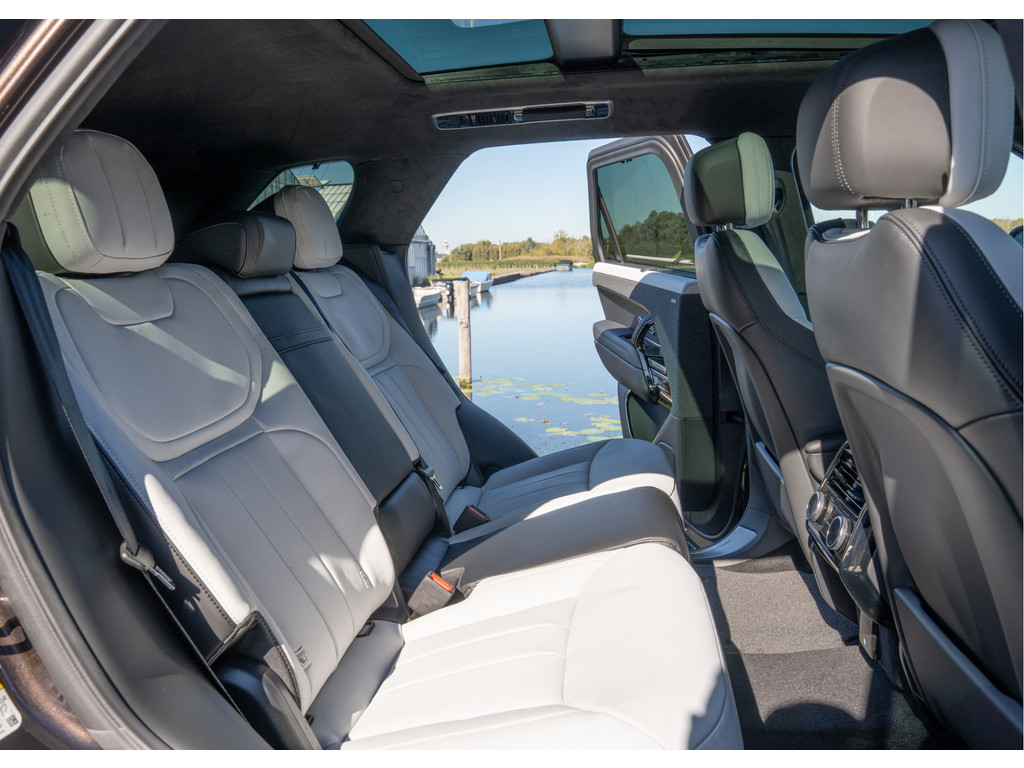Land Rover Range Rover Sport P550e Autobiography - 19