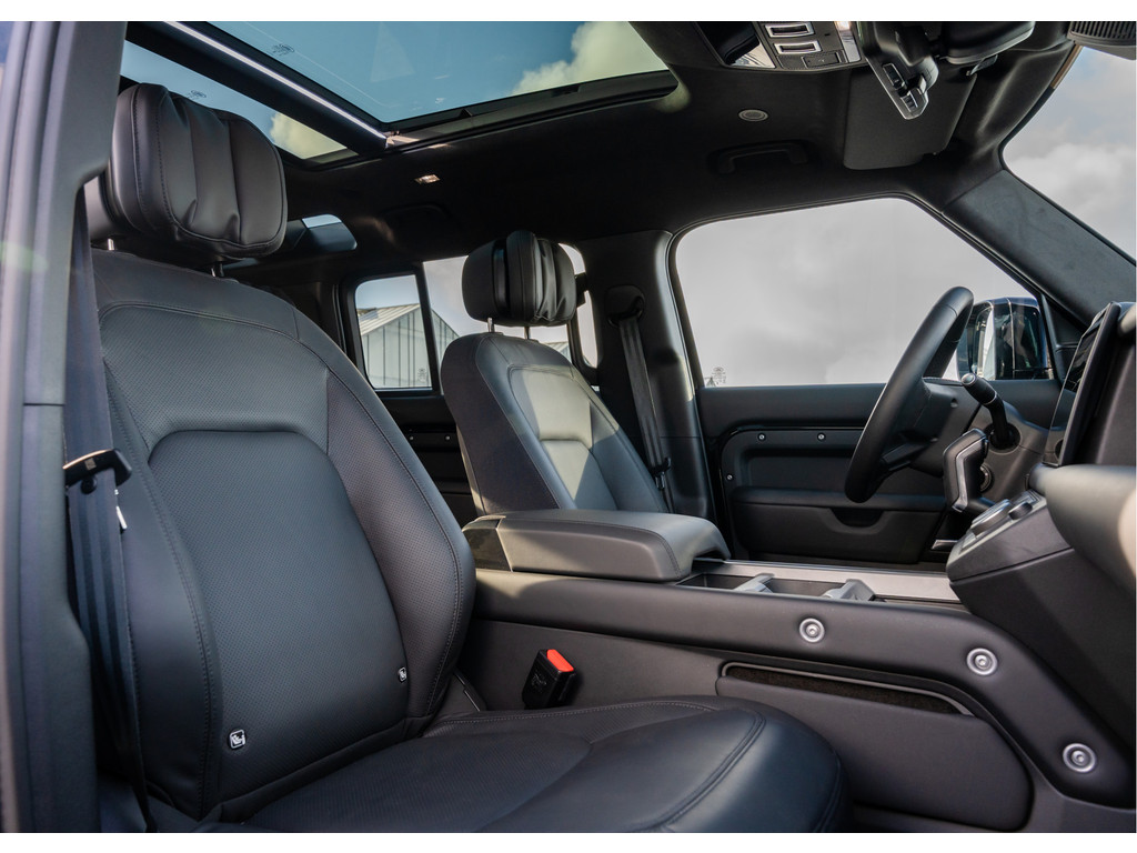 Land Rover Defender 110 P300e X - 13