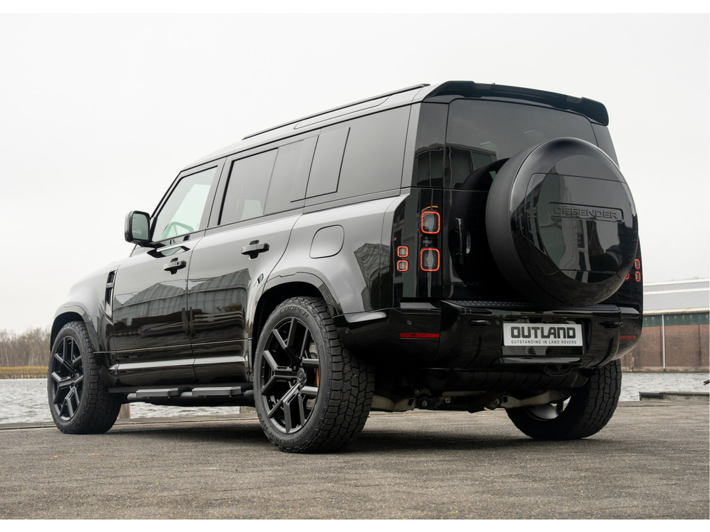 Land Rover Defender 110 P300e X - 4