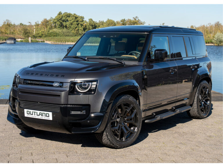 Land Rover Defender 110 P300e 110 X-Dynamic HSE
