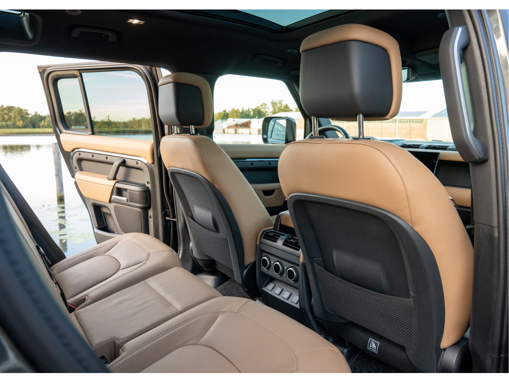 Land Rover Defender 110 P300e 110 X-Dynamic HSE - 20