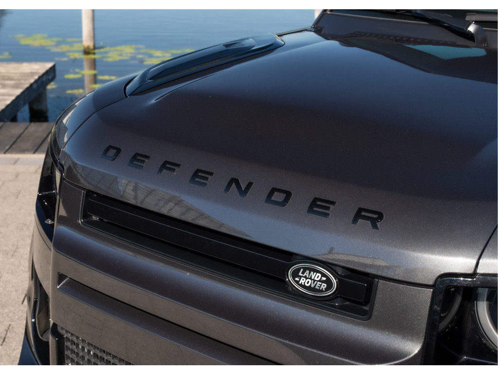 Land Rover Defender 110 P300e 110 X-Dynamic HSE - 41