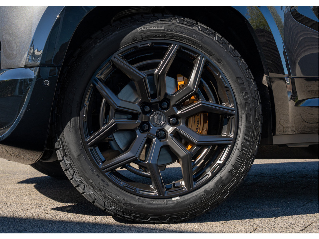 Land Rover Defender 110 P300e 110 X-Dynamic HSE - 8