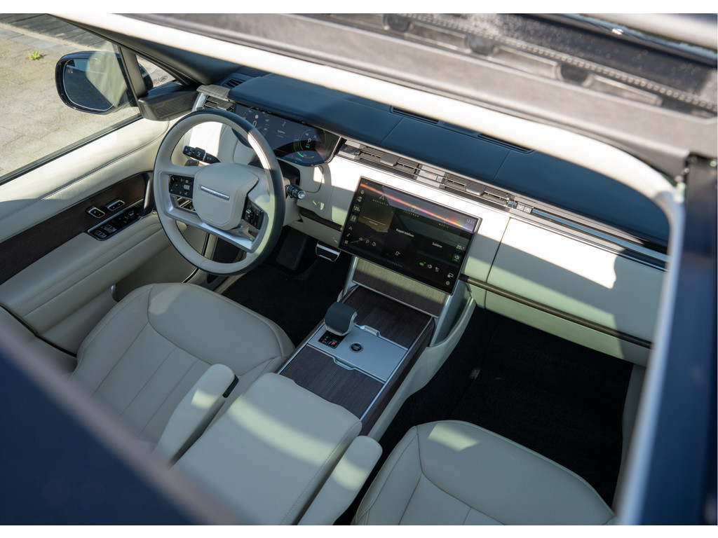 Land Rover Range Rover P460e LWB Autobiography - 11