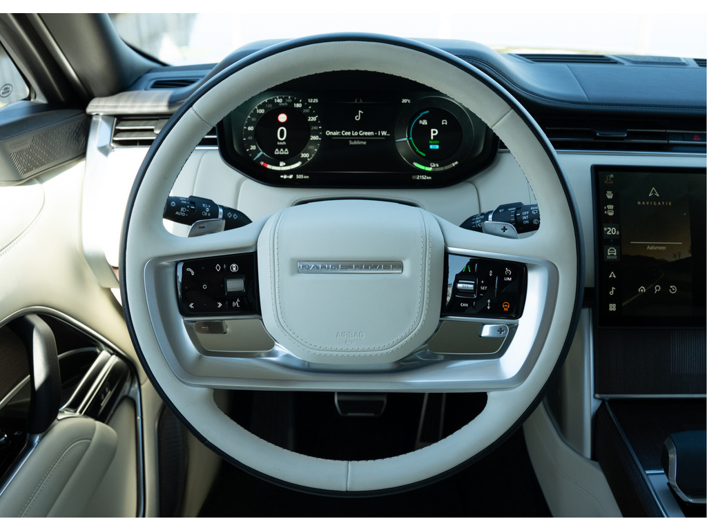Land Rover Range Rover P460e LWB Autobiography - 24