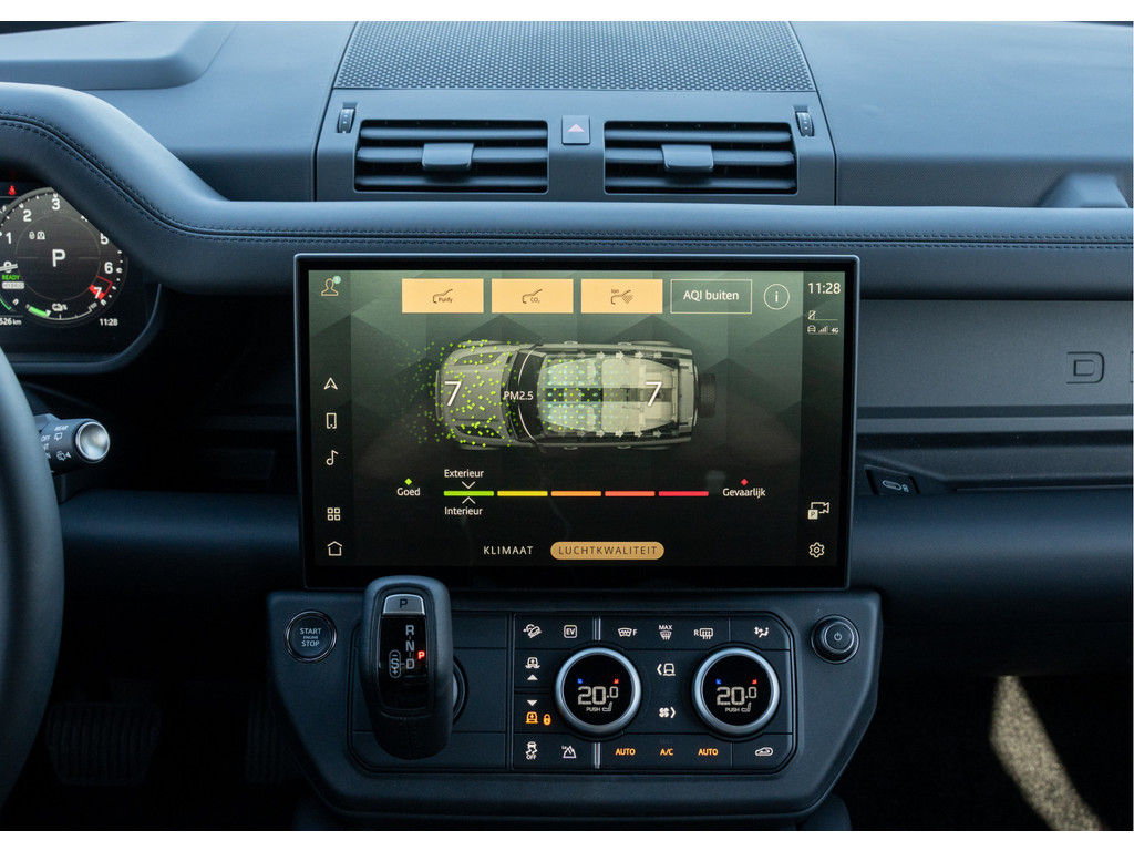 Land Rover Defender 110 P300e 110 X-Dynamic HSE - 38