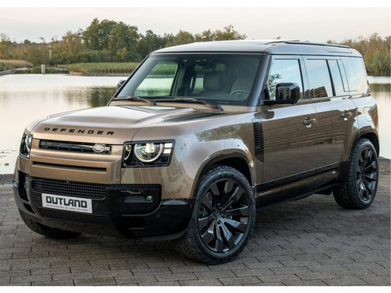 Land Rover Defender 110 P300e 110 X-Dynamic HSE