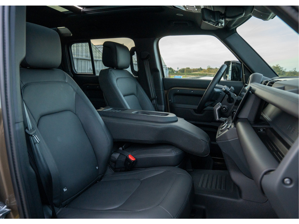 Land Rover Defender 110 P300e 110 X-Dynamic HSE - 14