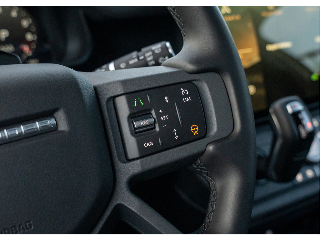 Land Rover Defender 110 P300e 110 X-Dynamic HSE - 20
