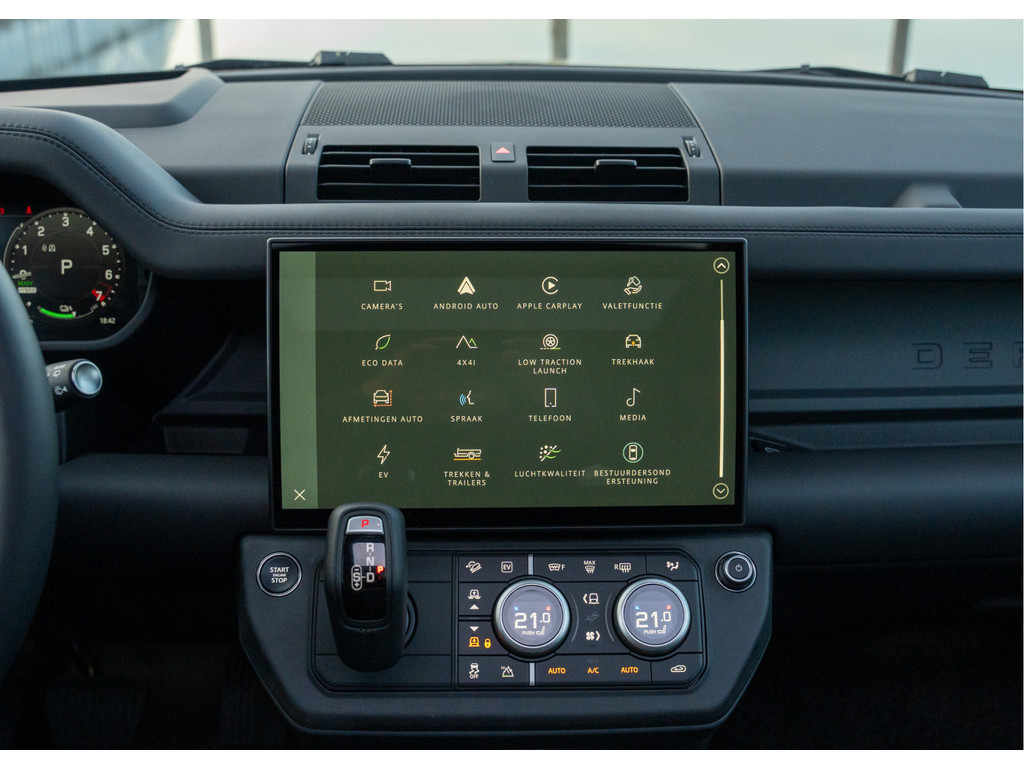 Land Rover Defender 110 P300e 110 X-Dynamic HSE - 25