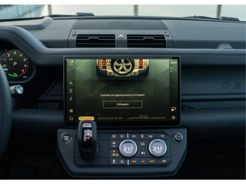Land Rover Defender 110 P300e 110 X-Dynamic HSE - 28