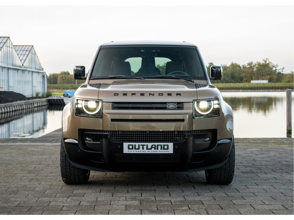 Land Rover Defender 110 P300e 110 X-Dynamic HSE - 35