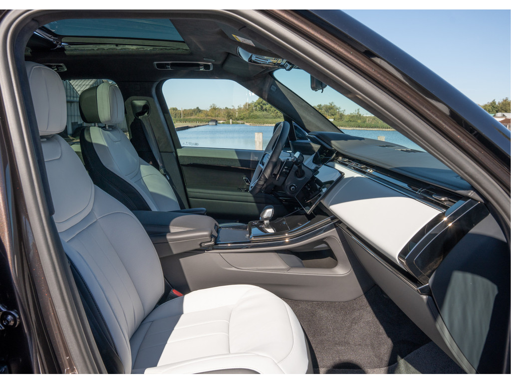 Land Rover Range Rover Sport P550e Autobiography - 13