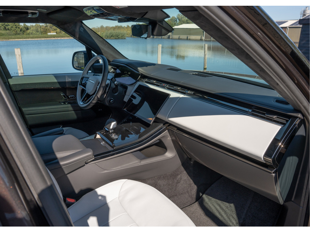 Land Rover Range Rover Sport P550e Autobiography - 15