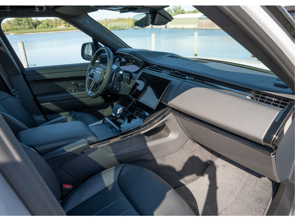 Land Rover Range Rover Sport P550e Autobiography - 16