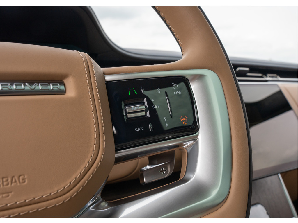 Land Rover Range Rover P550e Autobiography - 23