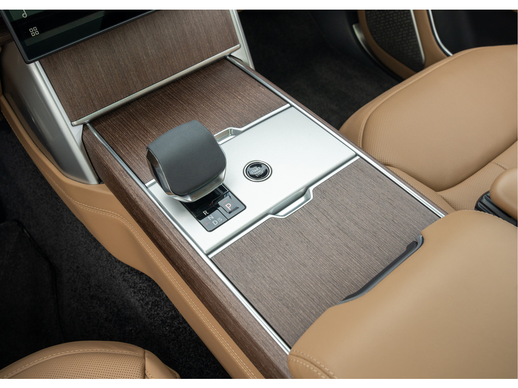 Land Rover Range Rover P550e Autobiography - 24