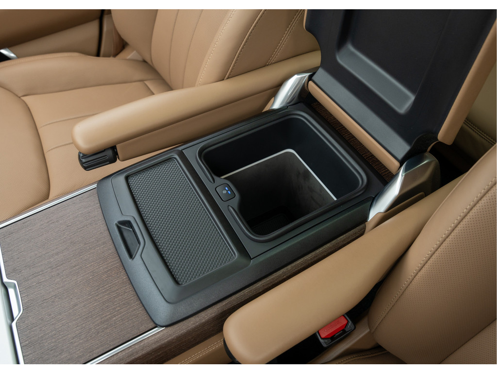 Land Rover Range Rover P550e Autobiography - 26