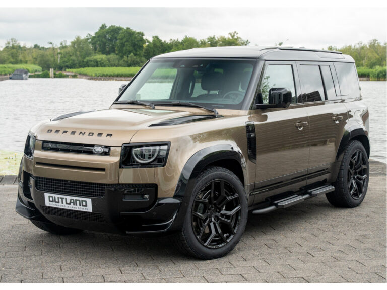 Land Rover Defender 110 P300e 110 X-Dynamic HSE