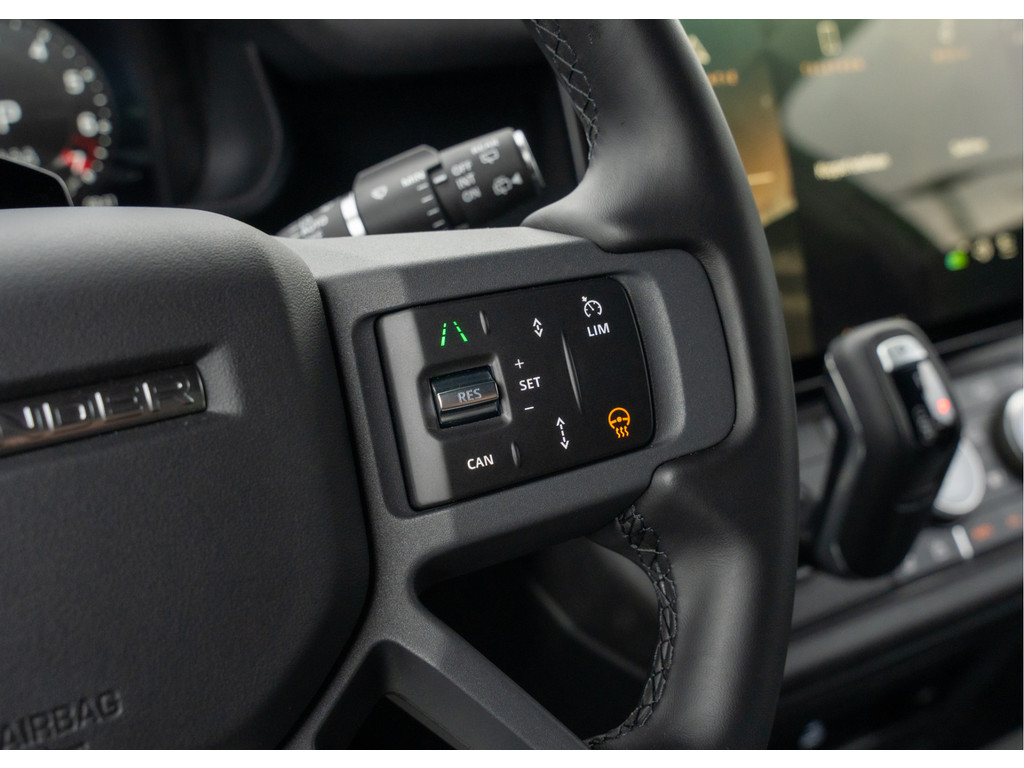 Land Rover Defender 110 P300e 110 HSE - 27